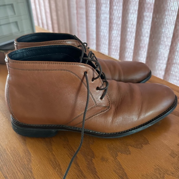 Size 8m cole Haan chukka boots - Picture 3 of 7